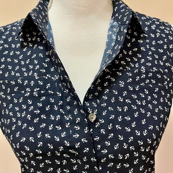 Ann Taylor Navy Blue Sleeveless Blouse Size XSPetite - Picture 2 of 8